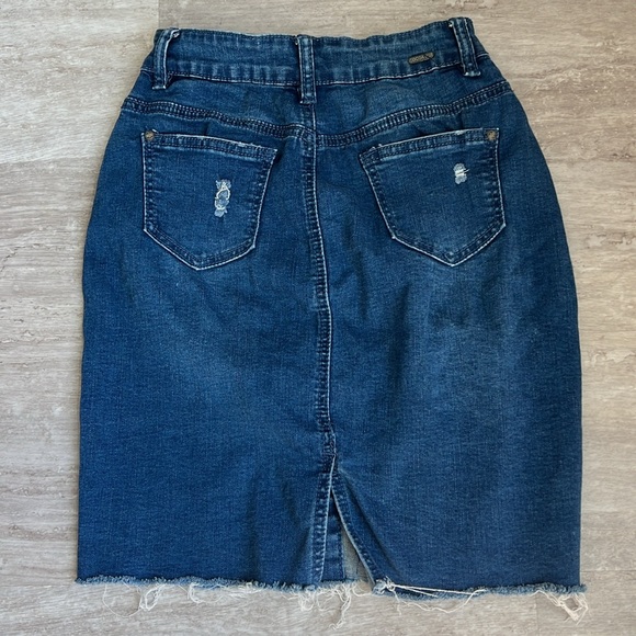 Cocoa Blue women’s denim distressed pencil skirt - Picture 4 of 5
